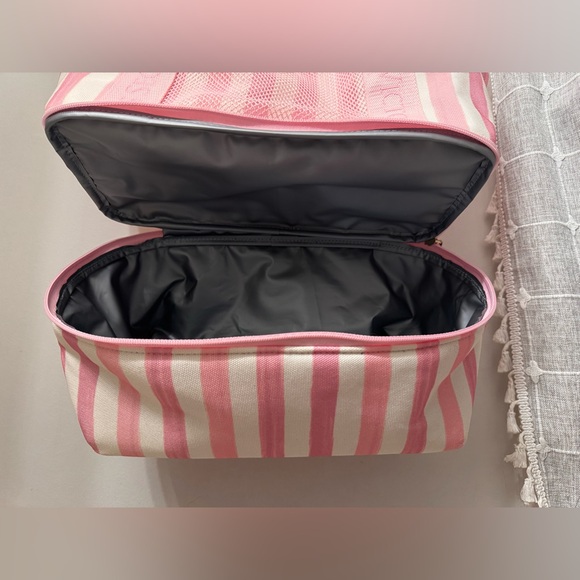 NWOT Victoria’s Secret Large Pink Striped Cooler Compartment Tote Bag - Picture 5 of 7